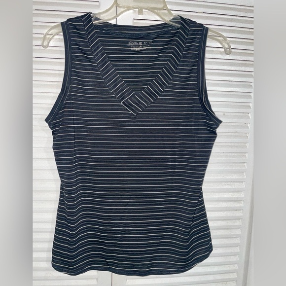 Royal Robbin’s Striped Black and White Sleeveless Top Size Medium Women’s - Picture 1 of 3